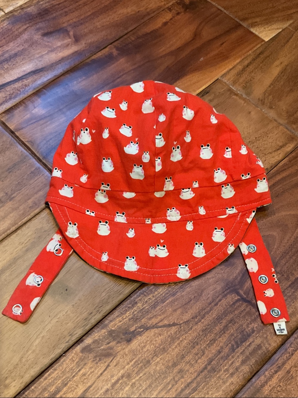 Reversible Baby Sun Hat with Cute Frog Print